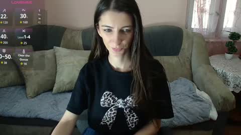 Snapshot of your_crazygirl chatting on 11.25.25 Enna Kim online show from 11.25.25