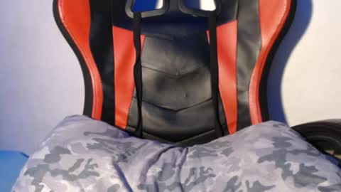 Snapshot of your_cummer chatting on 10.18.25 your_cummer online show from 10.18.25