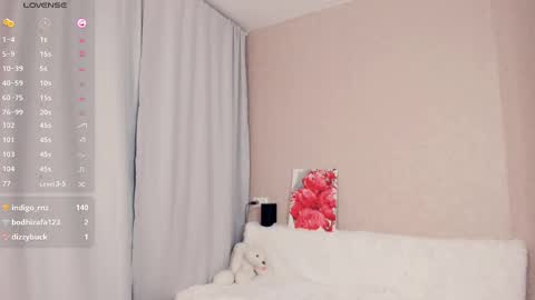 Hey guys Im Alice Lets be friends online show from 01.31.25