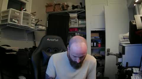 Snapshot of your_favorite_daddydom chatting on 10.20.25 Daddy online show from 10.20.25