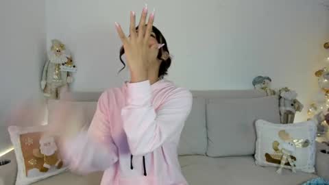 Snapshot of your_favorite_doll_ chatting on 12.27.24 Eliza online show from 12.27.24
