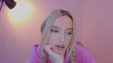 Snapshot of your_fucking_babby chatting on 10.17.25 Olivia online show from 10.17.25