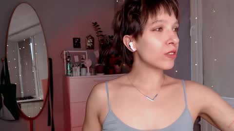 Alex and Kris long hair online show from 10.22.25