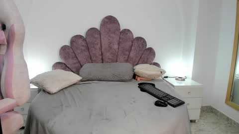 your_lady_milf online show from 03.02.25