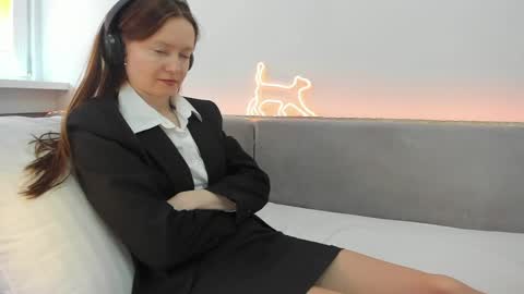 Your Librarian online show from 04.09.26