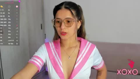 Snapshot of your_lilacute1 chatting on 09.18.25 Lila online show from 09.18.25