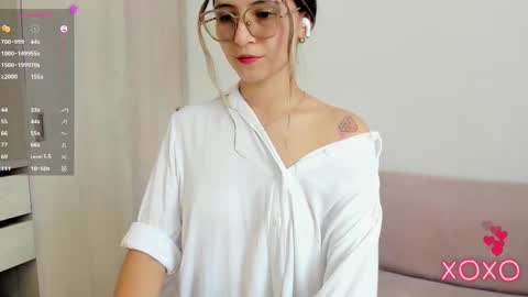 Snapshot of your_lilacute1 chatting on 09.28.25 Lila online show from 09.28.25