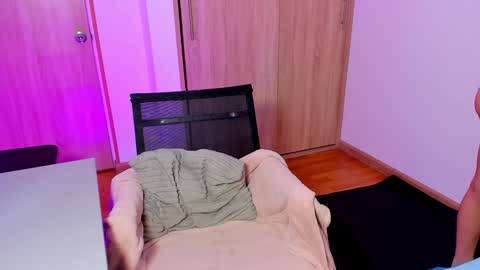 Snapshot of your_little_ chatting on 12.11.24 your_little_ online show from 12.11.24