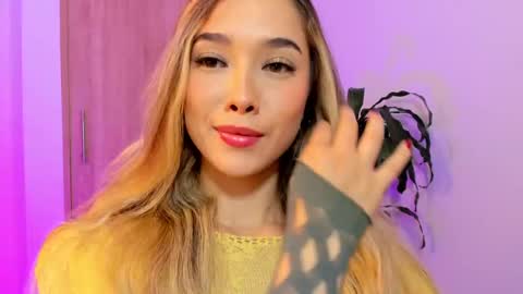 Snapshot of your_little_ chatting on 02.10.25 your_little_ online show from 02.10.25