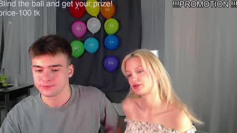 Snapshot of your_molly_mark chatting on 02.14.25 your_molly_mark online show from 02.14.25