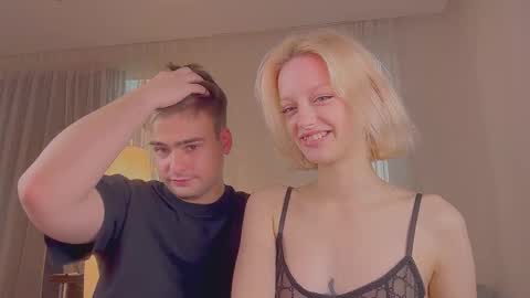 Snapshot of your_molly_mark chatting on 09.29.25 your_molly_mark online show from 09.29.25