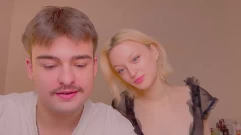 Snapshot of your_molly_mark chatting on 10.15.25 your_molly_mark online show from 10.15.25