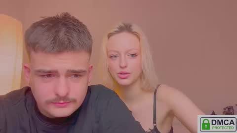 Snapshot of your_molly_mark chatting on 11.04.25 your_molly_mark online show from 11.04.25