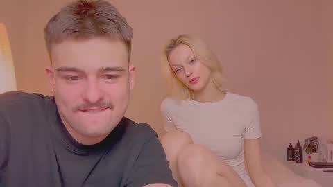 Snapshot of your_molly_mark chatting on 11.05.25 your_molly_mark online show from 11.05.25