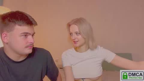 Snapshot of your_molly_mark chatting on 11.12.25 your_molly_mark online show from 11.12.25