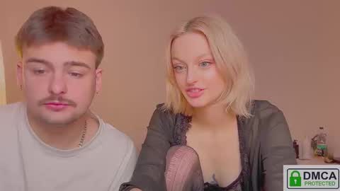 Snapshot of your_molly_mark chatting on 12.01.25 your_molly_mark online show from 12.01.25