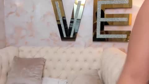 Evelin  online show from 10.07.25