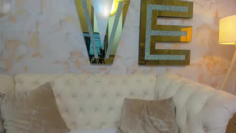 Evelin  online show from 10.29.25