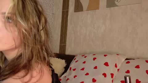 Anna online show from 04.05.26