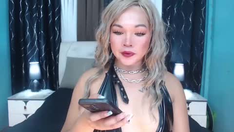 Casie online show from 12.23.24