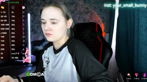 Molly online show from 04.17.26