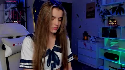 Anikka online show from 10.27.25