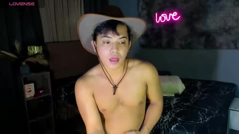 yourasian_bradley online show from 01.08.26