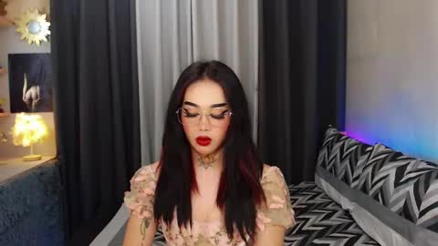 kim online show from 02.21.25