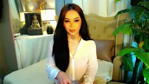 kim online show from 10.23.25