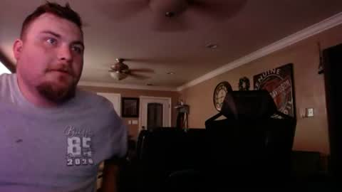 youraveragemomanddad online show from 07.01.26