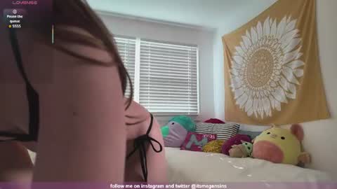 Snapshot of yourbabemeg chatting on 06.19.26 Megan Sins online show from 06.19.26