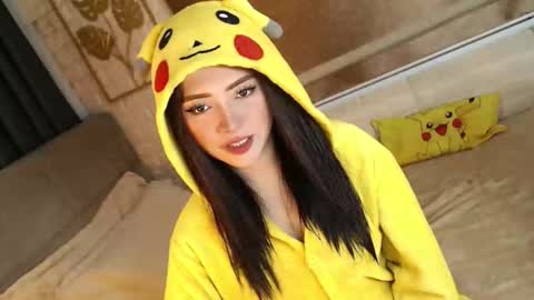 Snapshot of yourdevilsweettsx chatting on 10.24.25 JEN online show from 10.24.25