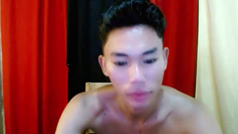 Snapshot of yourdreamboyx chatting on 02.09.25 Rence online show from 02.09.25