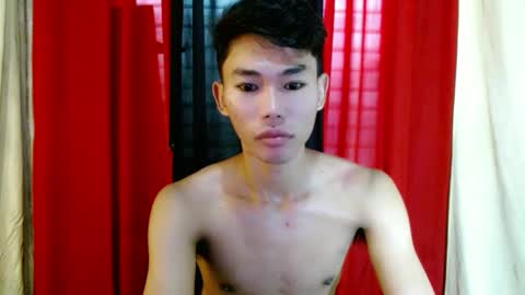Snapshot of yourdreamboyx chatting on 02.21.25 Rence online show from 02.21.25