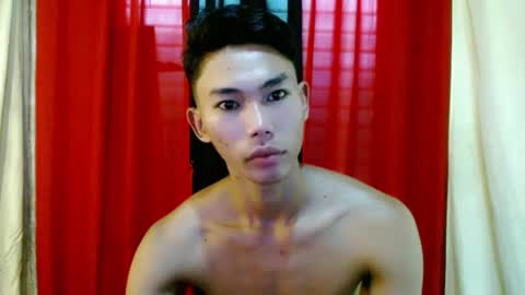 Snapshot of yourdreamboyx chatting on 03.03.25 Rence online show from 03.03.25