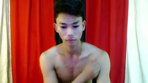 Snapshot of yourdreamboyx chatting on 03.04.25 Rence online show from 03.04.25