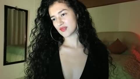 yourdreamgirl2025 online show from 05.25.26