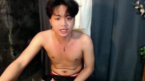 Snapshot of youre_naughtyboy chatting on 11.01.25 NaughtyBoy online show from 11.01.25