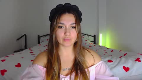 Snapshot of youremily_xx chatting on 10.14.25 Emily online show from 10.14.25