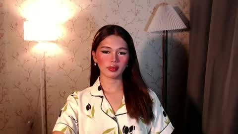 Snapshot of yourfavoratesunshine chatting on 10.07.25 Sunshine online show from 10.07.25