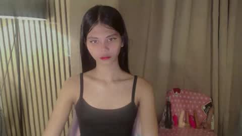 Snapshot of yourfavoratevivian chatting on 02.19.26 Vivian online show from 02.19.26