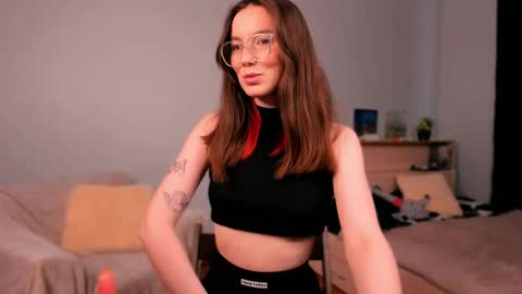 Chloe online show from 02.16.25