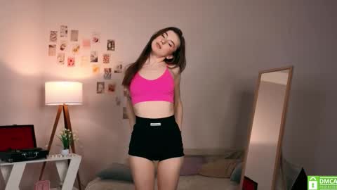 Chloe online show from 11.19.25