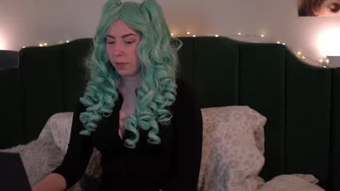 Sarlei Sar-uh-lie online show from 10.25.25