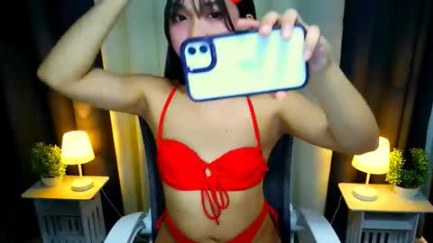 Snapshot of yourgirlzachary chatting on 12.02.25 Goddess Yoshi online show from 12.02.25