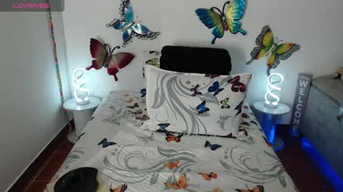 Juliette Smith online show from 03.04.26