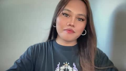 yourhotgirl_lyn online show from 06.05.26