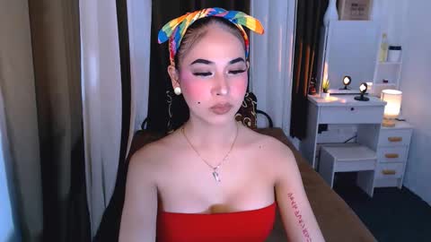 Snapshot of yourhumiliationgirl chatting on 10.17.25 yourhumiliationgirl online show from 10.17.25