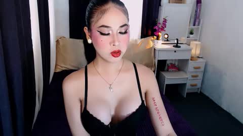 Snapshot of yourhumiliationgirl chatting on 10.28.25 yourhumiliationgirl online show from 10.28.25