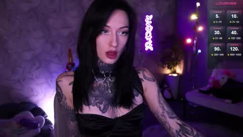 Snapshot of yourinkeddream chatting on 10.19.25 Aleksandra online show from 10.19.25
